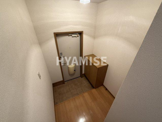 フロンティアSTの玄関|※室内画像は別号室のもの