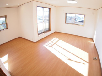 【居間・リビング】 | さいたま市見沼区深作２丁目　中古戸建て