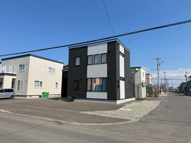 花川南9条3丁目戸建の前面道路含む現地写真|外観（遠景）