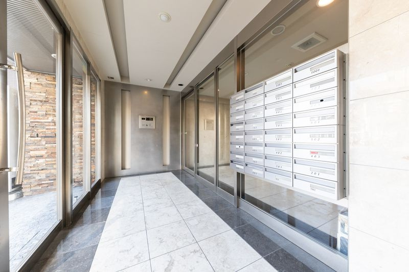 ゼクシア南千住のロビー