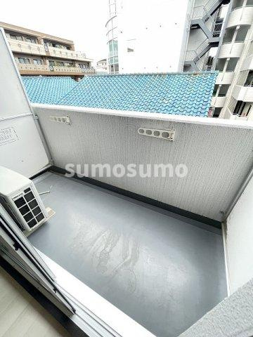 尼崎市南塚口町３丁目の賃貸マンションのバルコニー