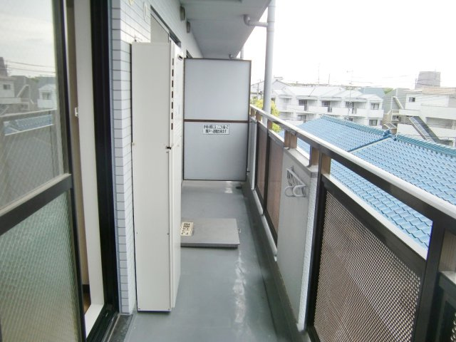 宝塚市安倉南１丁目の賃貸マンションのバルコニー
