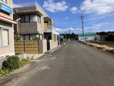 【その他】 | 南種子町旅館・一棟アパート | 前面道路
