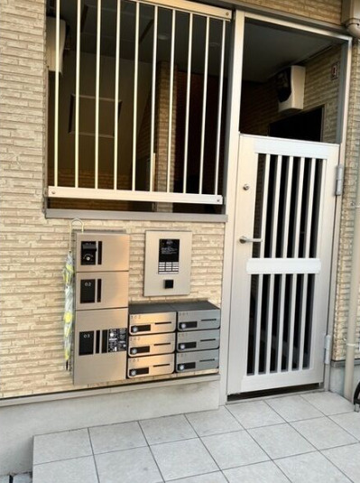 NS　Residence　西淀川のエントランス