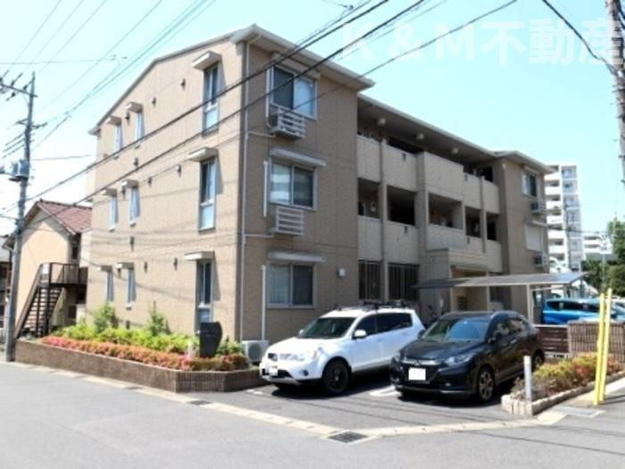 クレシアコート