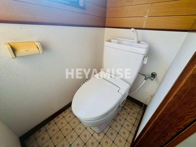 田中町戸建てのトイレ