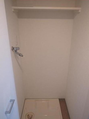 【設備】 | GENOVIA中野・都立家政 | 室内洗濯機置場。