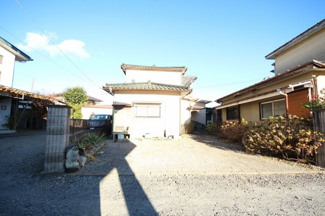 鹿沼市上材木町売地の外観|現況建物有（更地希望であれば、売主負担で既存建物、その他工作物を本物件引き渡しまでに撤去し、かつ既存建物の滅失登記を行います）