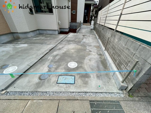 見沼区東大宮6丁目48番　新築戸建　ハートフルBの駐車場