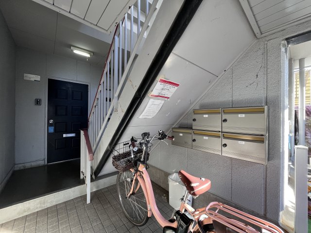 ライフ遠里小野のエントランス