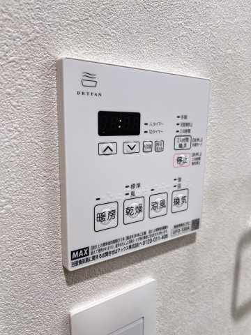 大阪市城東区東中浜５丁目の賃貸マンションのエントランス