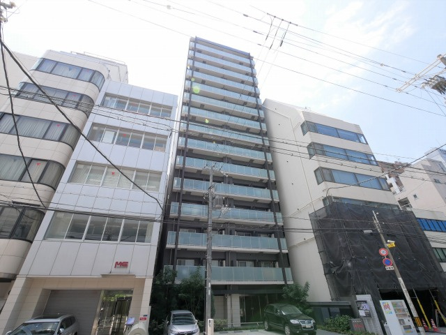 コンフォリア心斎橋EASTの外観