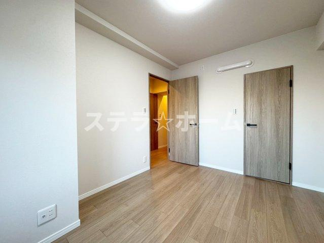 日商岩井グリーンサイドマンションの洋室|スタンダードな洋室です