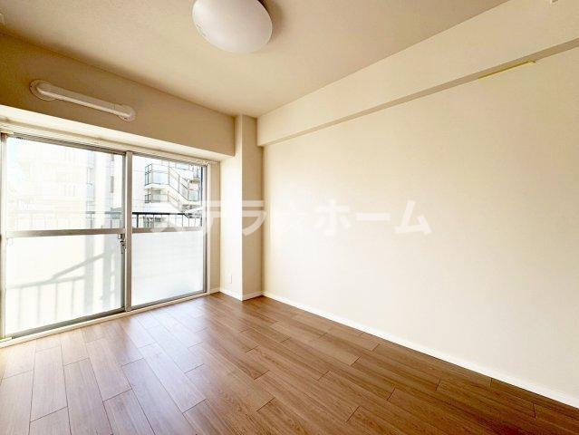 日商岩井グリーンサイドマンションの洋室|きれいな洋室です