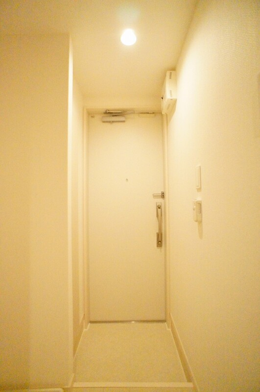 リブリ・相武台の玄関