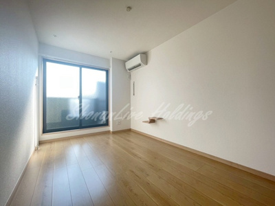 【居間・リビング】 | パルトネール岸谷 | 南西向きで日当たり良好♪