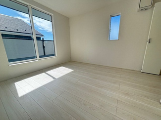 【洋室】 | 佐伯区五月が丘3丁目　全２区画　NO1 | 2階　洋室×3　収納付きでお部屋がスッキリ広く使えます。