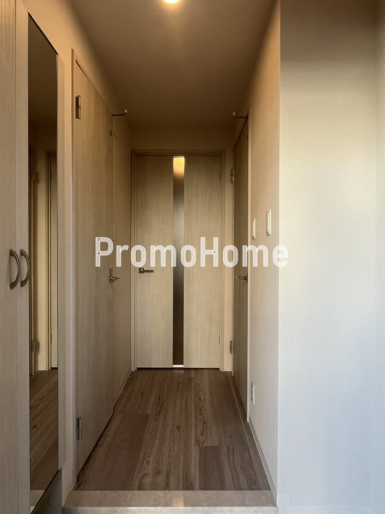 JPT RESIDENCE の玄関