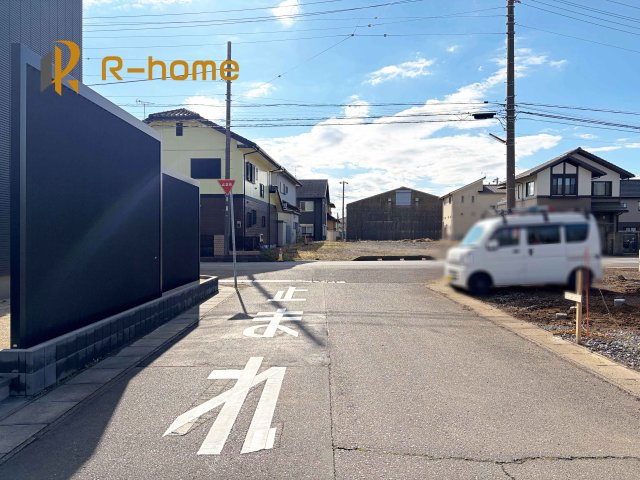 ひたちなか市平磯遠原町第2　新築戸建て　3号棟の前面道路含む現地写真|周辺環境も併せて案内致します♪
閑静な住宅地で笑顔あふれる新生活！
ぜひ現地へお越しください♪