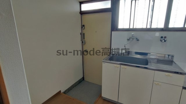 京口住宅の玄関