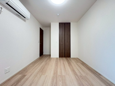 【寝室】 | Armojour Matin