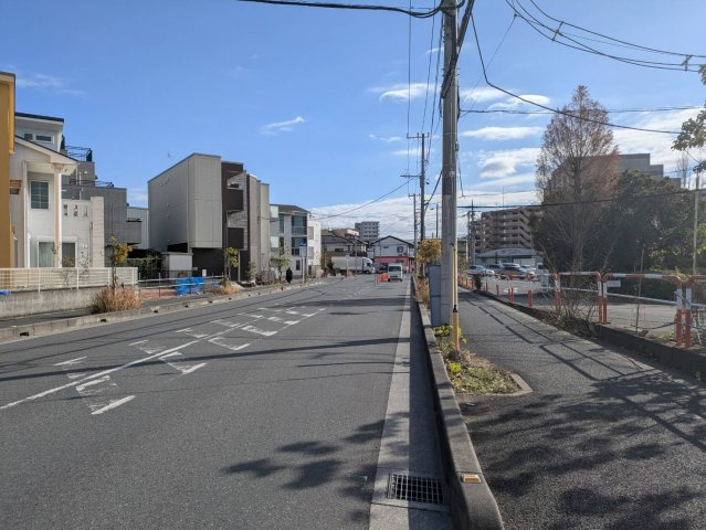 蕨市錦町２丁目の倉庫の周辺