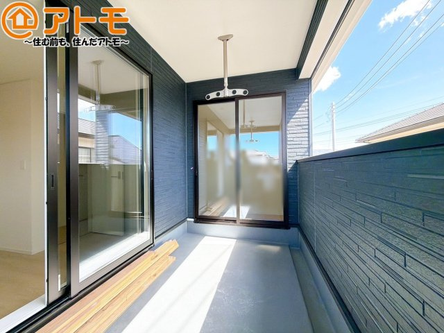 【バルコニー】 | 田方郡函南町仁田第12　新築一戸建て　2号棟 | インナーバルコニーはお出かけ中の急な雨でも安心♪