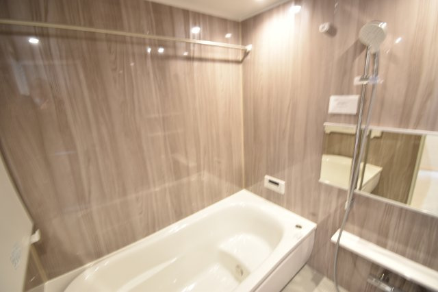 コアマンション桜坂プレジオ弐番館の浴室