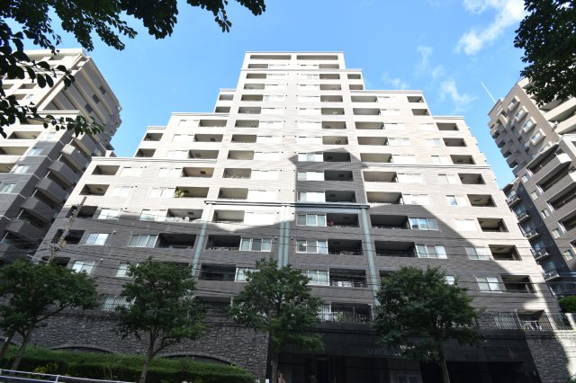 コアマンション桜坂プレジオ弐番館の外観