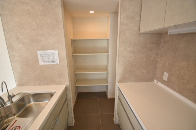 コアマンション桜坂プレジオ弐番館の収納