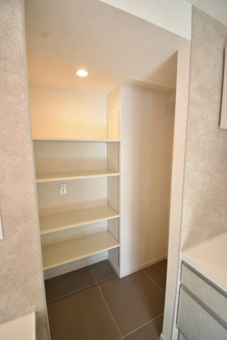 コアマンション桜坂プレジオ弐番館の収納