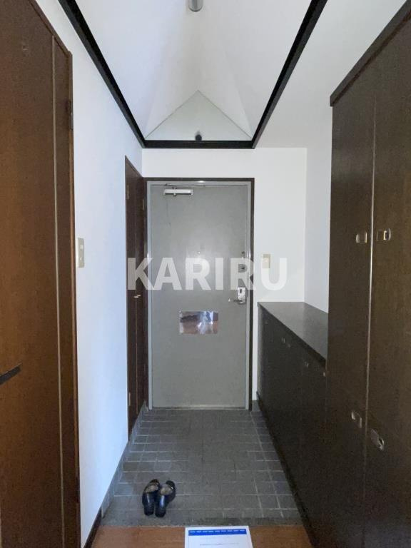 セイワパレス四天王寺の玄関