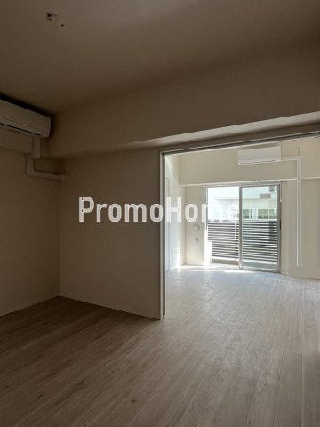 JPT RESIDENCE の居間・リビング