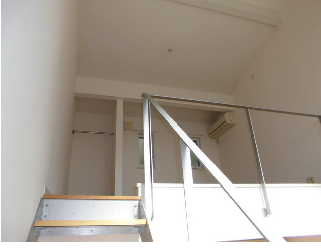 ユウシンハウス　オール電化　南向き　洗面所独立の居間・リビング