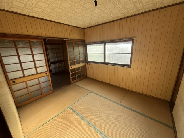 西条市丹原町北田野土地建物【100】土地130.15坪　建物41.04坪の和室