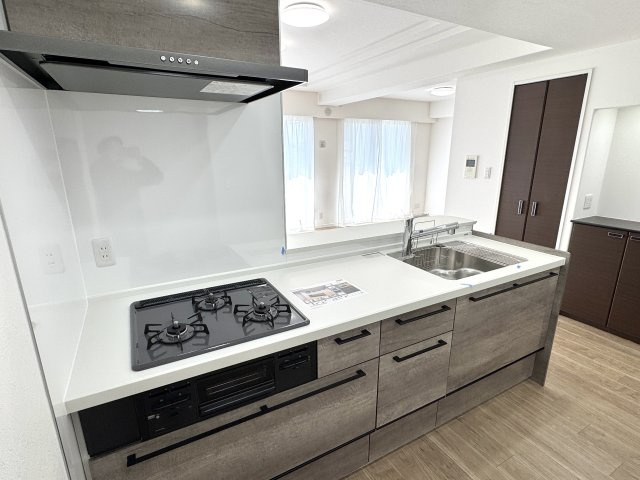 アルファタワー桜町のキッチン