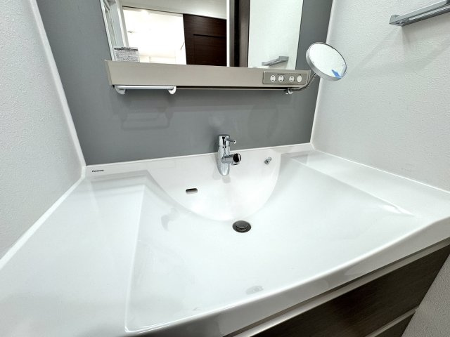 アルファタワー桜町の独立洗面台