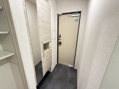 【玄関】 | スペチアーレ赤川