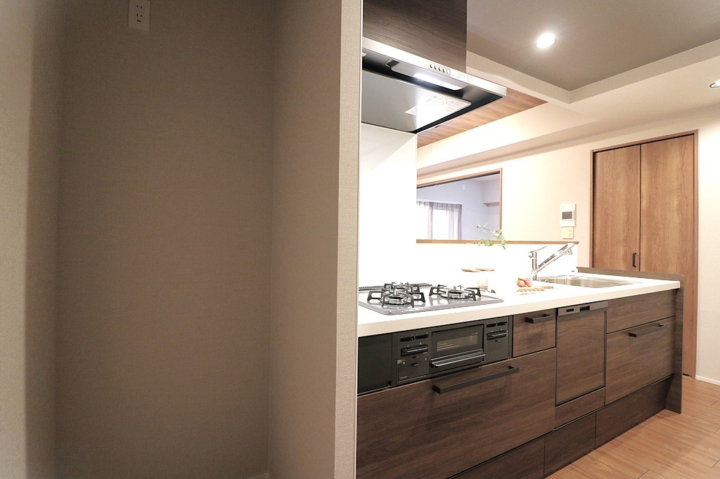 「西宮市マンション」ディアステージ西宮ブライタスのキッチン|きれいなキッチンです