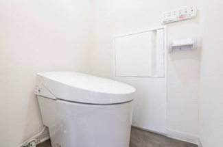 【トイレ】 | 多摩川住宅ハｰ１４号棟 | 手入れがしやすいタンクレストイレ