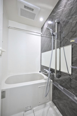 GRANSITE NAKAMEGUROの浴室