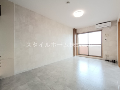 【居間・リビング】 | グランツ仁崎 | 別部屋写真です。