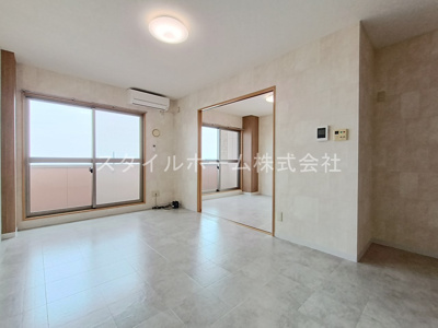 【居間・リビング】 | グランツ仁崎 | 別部屋写真です。