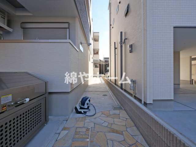 フジパレス遠里小野ウエストのエントランス|清潔なエントランスです