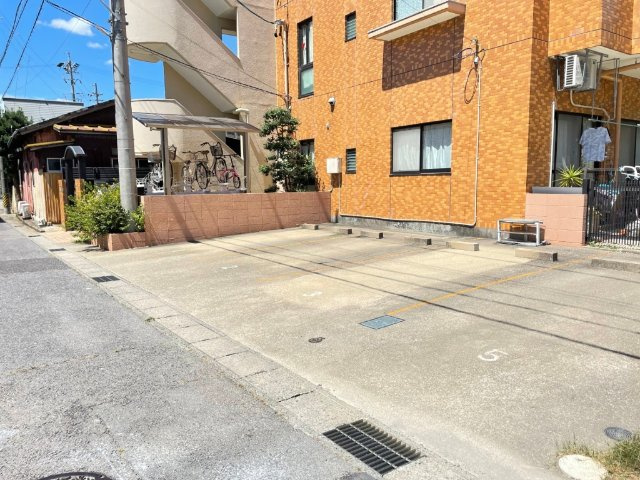 　☆ メトロヒルズ安城 ☆の駐車場