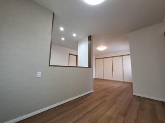 【居間・リビング】 | 富田林市伏山三丁目・一戸建て