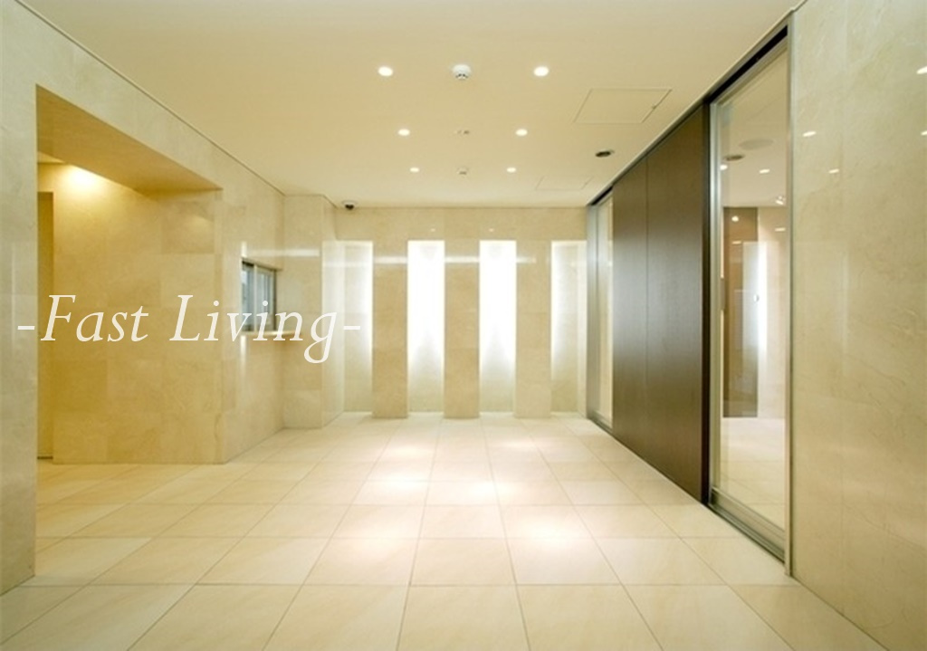 コンフォリア二番町のロビー