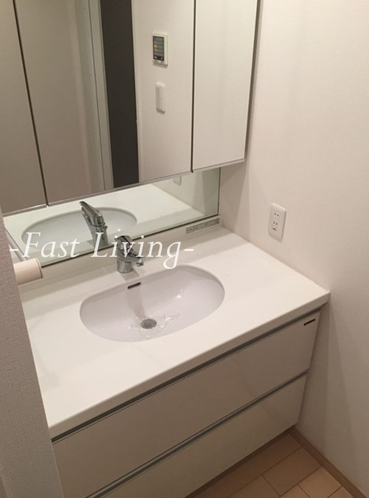 コンフォリア二番町の洗面所