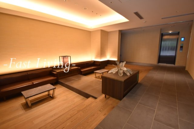 グランリビオ千代田平河町のロビー