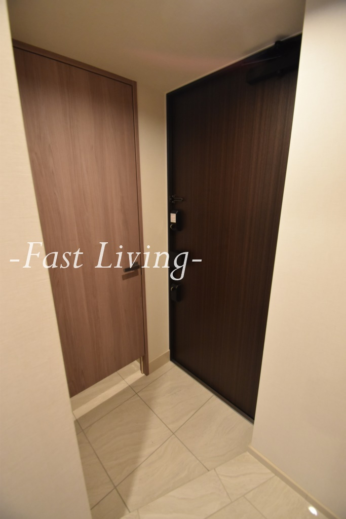 グランリビオ千代田平河町の玄関